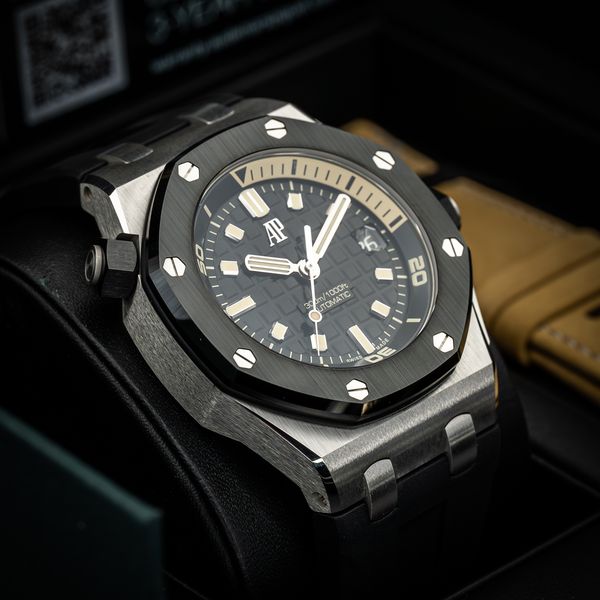 Audemars Piguet Royal Oak Offshore 15720CN.OO.A002CA.01